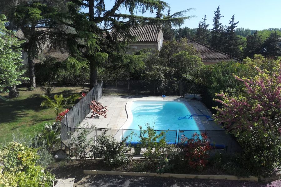 Piscine vue des chambres